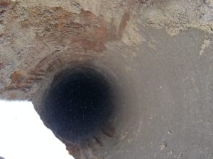 Микросваи в поселке Буча, Киевская область. Точечный фундамент вплотную к существующим конструциям.