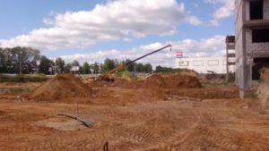 Микросваи в поселке Буча, Киевская область. Точечный фундамент вплотную к существующим конструциям.