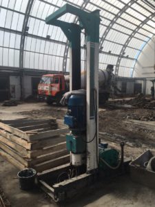 Київ 5 Елемент мікропалі всередені приміщення (1)